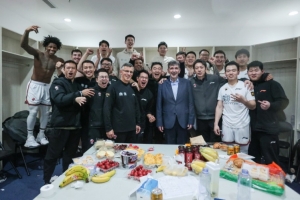 同曦老板：击败广东那场内心狂喜 我们现在还算不上强队